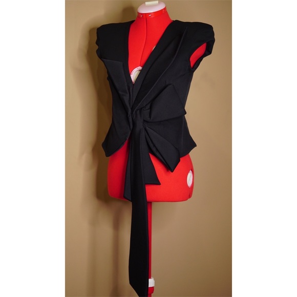 One-of-a-Kind Bow Top - Picture 5 of 8